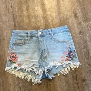 MOSSIMO SUPPLY HIGH RISE FLORAL EMBROIDERED SHORTS (8)